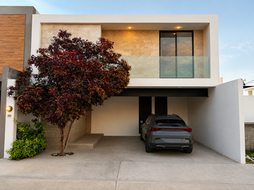 CASA EN PRIVADA FORJA REAL - $2.95 MDP