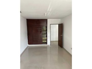 Alquilo oficina en el norte de cali barrio san vicente 2do piso 200 m2