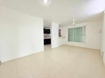 CASA EN VENTA EN CD. CAUCEL – FRACC. SIAN KA’AN 1