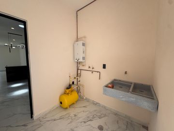 CASA EN PUNTO LOMAS DE UN NIVEL EN VENTA