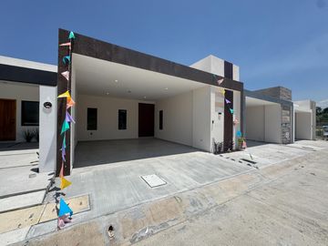 CASA EN PUNTO LOMAS DE UN NIVEL EN VENTA