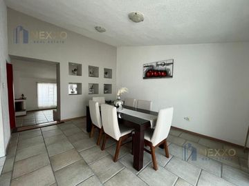 Casa en venta en Querétaro ¡Fraccionamiento Villa Sur! A minutos del centro de la ciudad