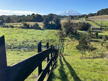 A 8 KM DEL CENTRO, PARCELA CON VISTA A VOLCANES