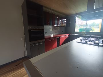 AMPLIA CASA EN PARCELA EN CHANCOYÁN ALTO