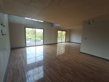 AMPLIA CASA EN PARCELA EN CHANCOYÁN ALTO