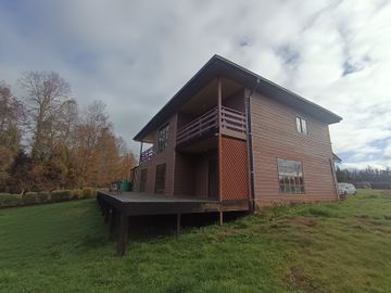 AMPLIA CASA EN PARCELA EN CHANCOYÁN ALTO
