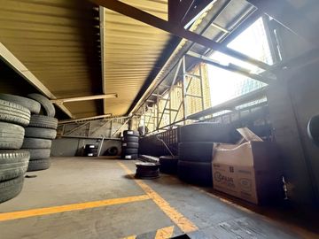 Local comercial en renta sobre Periférico Sur