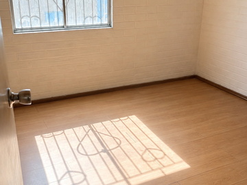 CASA 2D/1B EN LAMPA CON  EXCELENTE CONECTIVIDAD