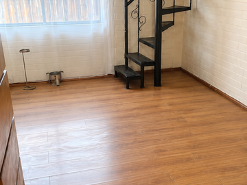 CASA 2D/1B EN LAMPA CON  EXCELENTE CONECTIVIDAD