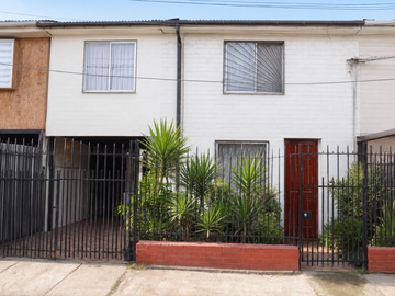 VENTA CASA 3HAB 1BA QUILICURA