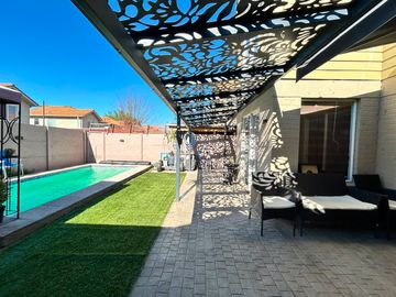 CÓMODA, REMODELADA, ESPECTACULAR 3D Y 2B 2 EST EN LAMPA