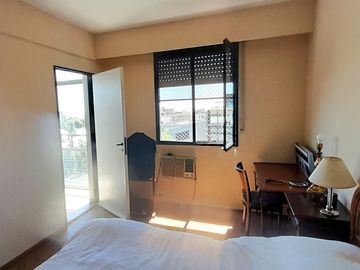 VENTA  3 AMBIENTES OLIVOS C/DEPEND BALCON PISO 7