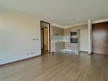 Departamento en Venta en ¡EXCELENTE OPORTUNIDAD! a 10 min Estacion Metro Hernando de Magallanes y a cuadras del Apumanque
