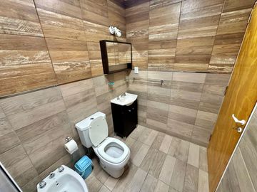 SE VENDE CASA PATIO/PILETA Y QUINCHO EN PRADERA II