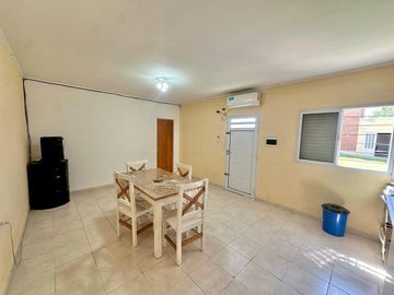 SE VENDE CASA PATIO/PILETA Y QUINCHO EN PRADERA II