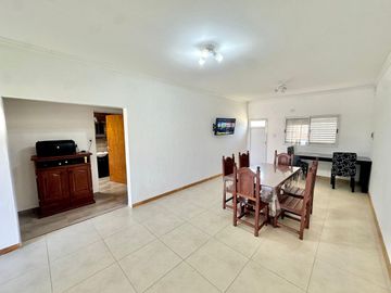 SE VENDE CASA PATIO/PILETA Y QUINCHO EN PRADERA II