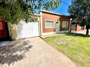 SE VENDE CASA PATIO/PILETA Y QUINCHO EN PRADERA II