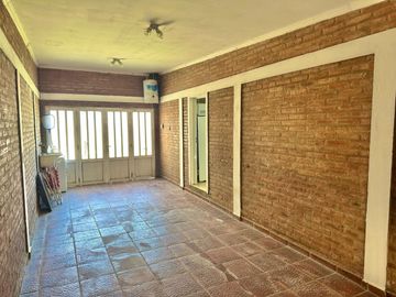 SE VENDE CASA PATIO/PILETA Y QUINCHO EN PRADERA II