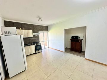 SE VENDE CASA PATIO/PILETA Y QUINCHO EN PRADERA II
