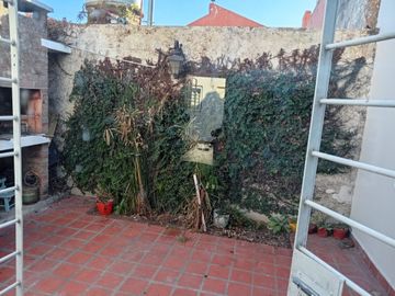 Venta interno 2 dormitorios en Planta Baja.