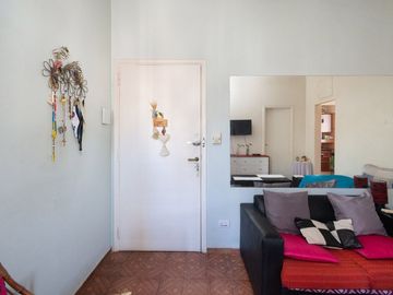 VENTA DEP 2 AMB VELEZ SARFIELD  LUMIN. P/ ESCALERA