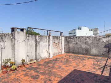 VENTA DEP 2 AMB VELEZ SARFIELD  LUMIN. P/ ESCALERA