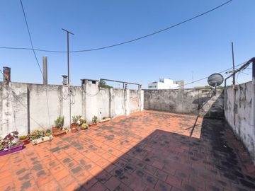 VENTA DEP 2 AMB VELEZ SARFIELD  LUMIN. P/ ESCALERA