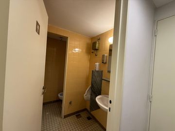ALQUILER OFICINA LISTA PARA ENTRAR CON COCHERA