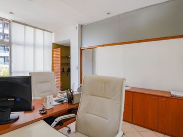 VENTA OFICINA 2 AMBIENTES - Lomas de Zamora CENTRO