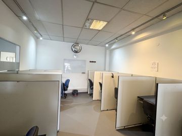 LOCAL EN VENTA COMERCIAL 236 M² ALBERDI CÓRDOBA
