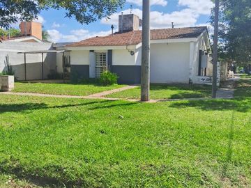 Casa 3 D  PILAR - CORDOBA