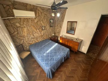 VENTA CASA MULTIFAMILIAR EN FLORES GARAGE TERRAZA