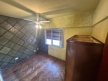 VENTA CASA MULTIFAMILIAR EN FLORES GARAGE TERRAZA