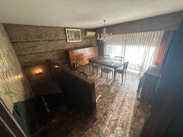 VENTA CASA MULTIFAMILIAR EN FLORES GARAGE TERRAZA