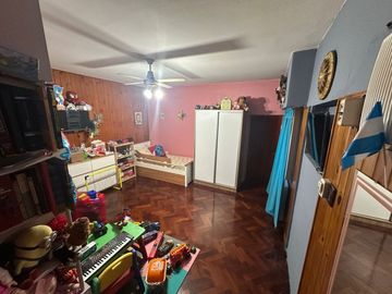 VENTA CASA MULTIFAMILIAR EN FLORES GARAGE TERRAZA