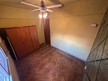 VENTA CASA MULTIFAMILIAR EN FLORES GARAGE TERRAZA