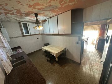 VENTA CASA MULTIFAMILIAR EN FLORES GARAGE TERRAZA