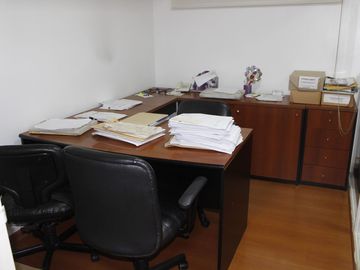 OFICINA EN VENTA EN BELGRANO, 2 COCHERAS-PERMUTA