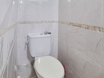 Venta Ph de 5 amb. con patio y cochera en Olivos