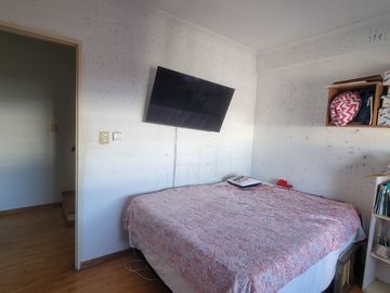Venta Ph de 5 amb. con patio y cochera en Olivos