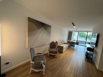 VENTA SEMIPISO 4 AMBIENTES CON COCHERA!