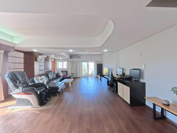 VENTA DEPTO 6 AMB DUPLEX SEMIPISO C/COCH EN FLORES