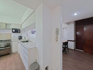 VENTA DEPTO 6 AMB DUPLEX SEMIPISO C/COCH EN FLORES
