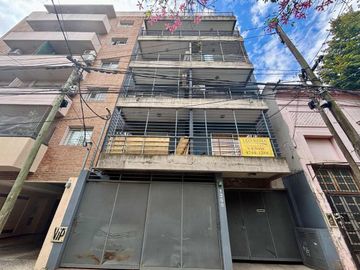 3 AMBIENTES CON COCHERA/ BAULERA PATIO Y BALCON