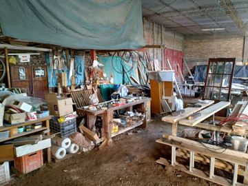 Galpón con Departamento a la venta