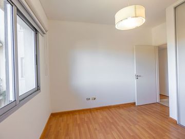 DEPARTAMENTO VENTA 2 DORMITORIOS, COCHERA ADROGUE