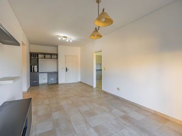 DEPARTAMENTO VENTA 2 DORMITORIOS, COCHERA ADROGUE