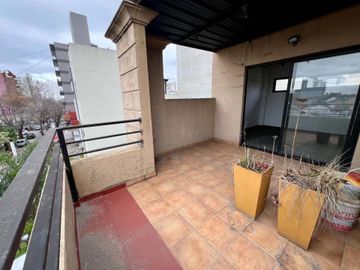 Venta departamento 2 amb con balcon aterrazado