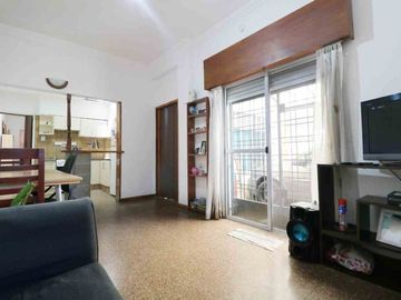 VENTA PH 4 AMB CASEROS CON COCHERA-PATIO-QUINCHO