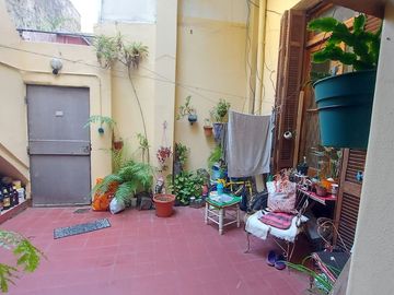 PH 4 AMBIENTES VENTA ALMAGRO TERRAZA PATIO LUMINOS